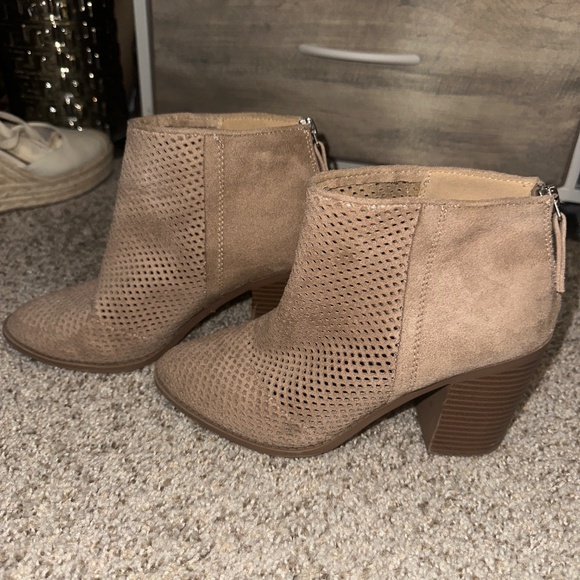 women’s tan booties - Picture 2 of 3